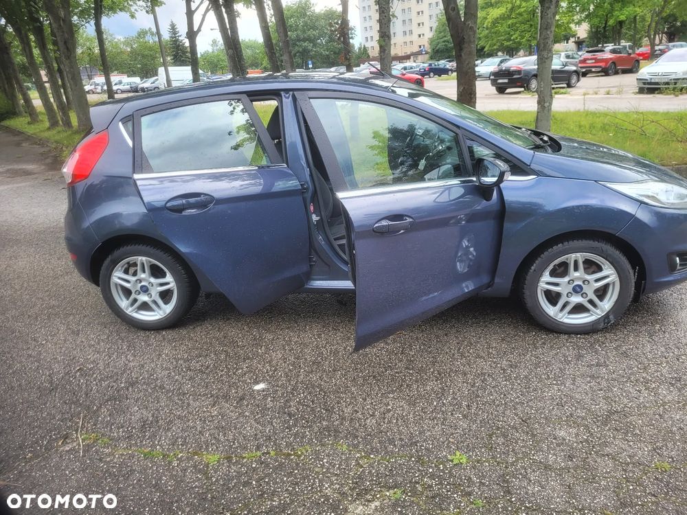 Ford Fiesta 1.0 EcoBoost STart-Stop Titanium - 25