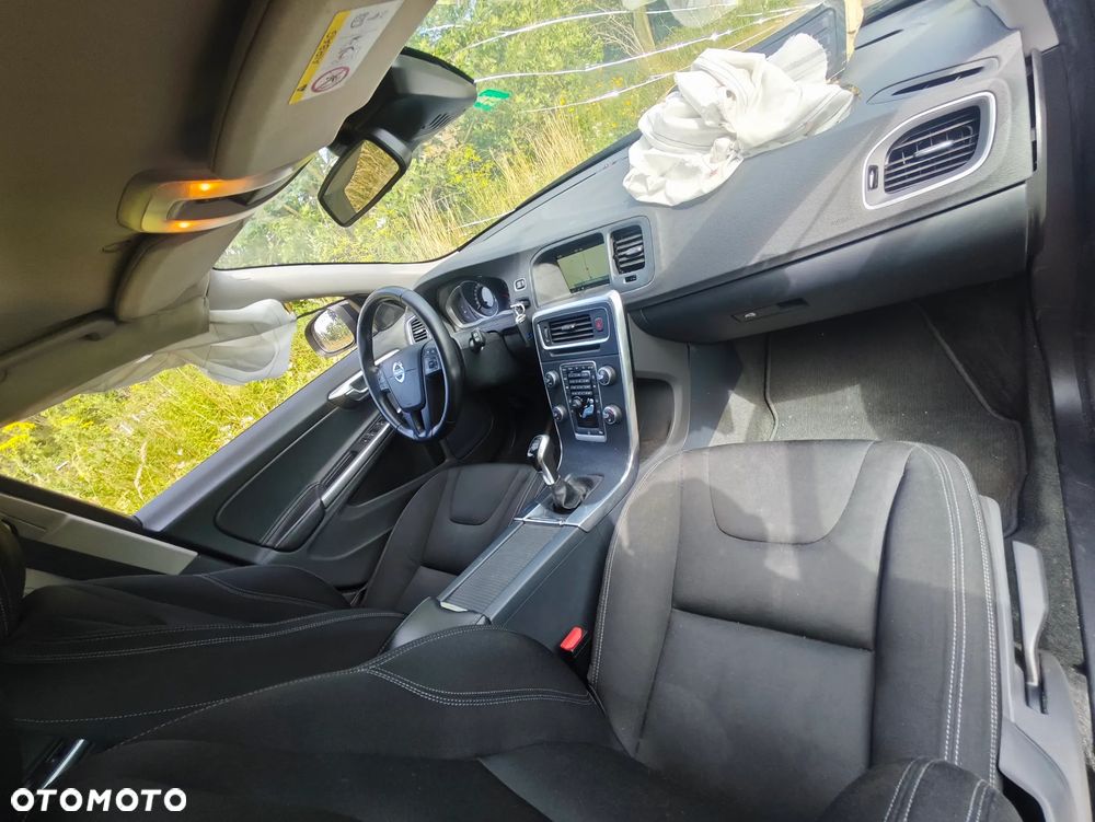 Volvo V60 D3 Drive-E Kinetic - 30