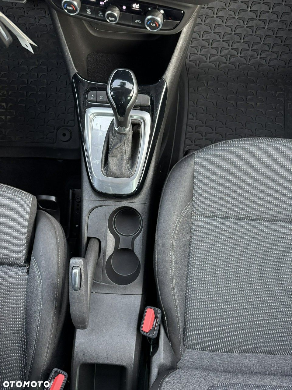 Opel Crossland - 25