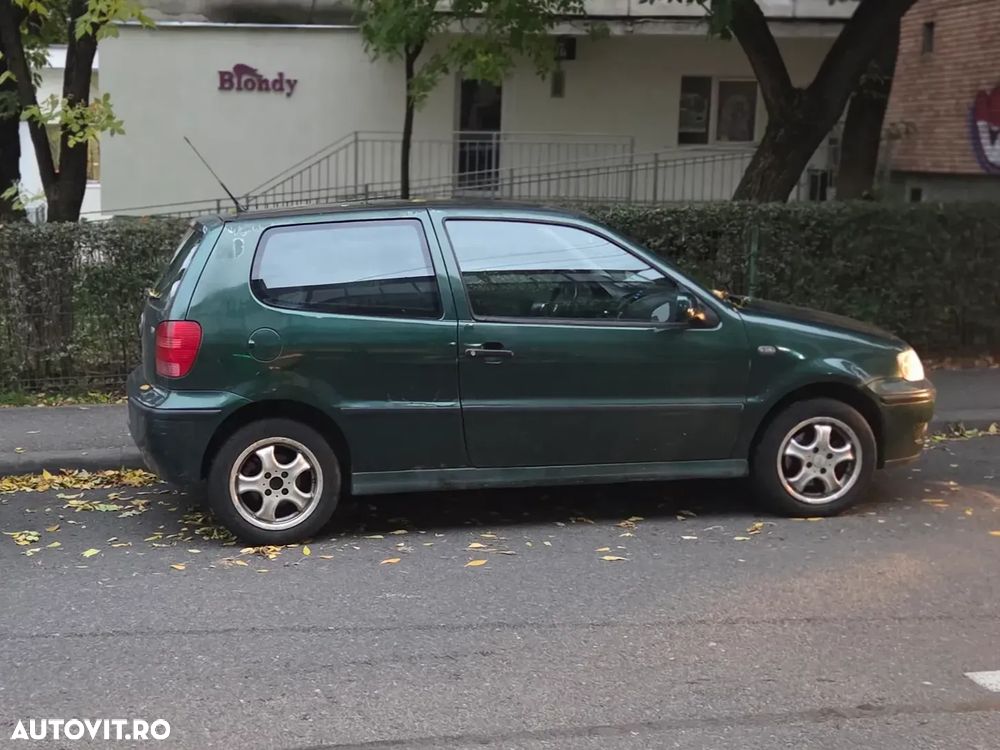 Volkswagen Polo - 1