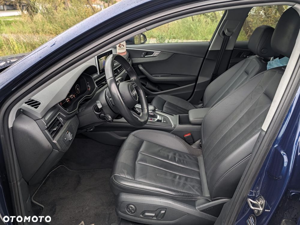 Audi A4 Limousine - 12