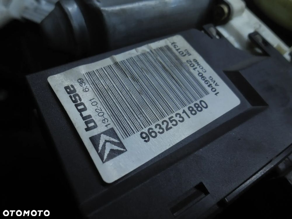 Podnośnik szyby przód LEWY Citroen 9632531880 - 2