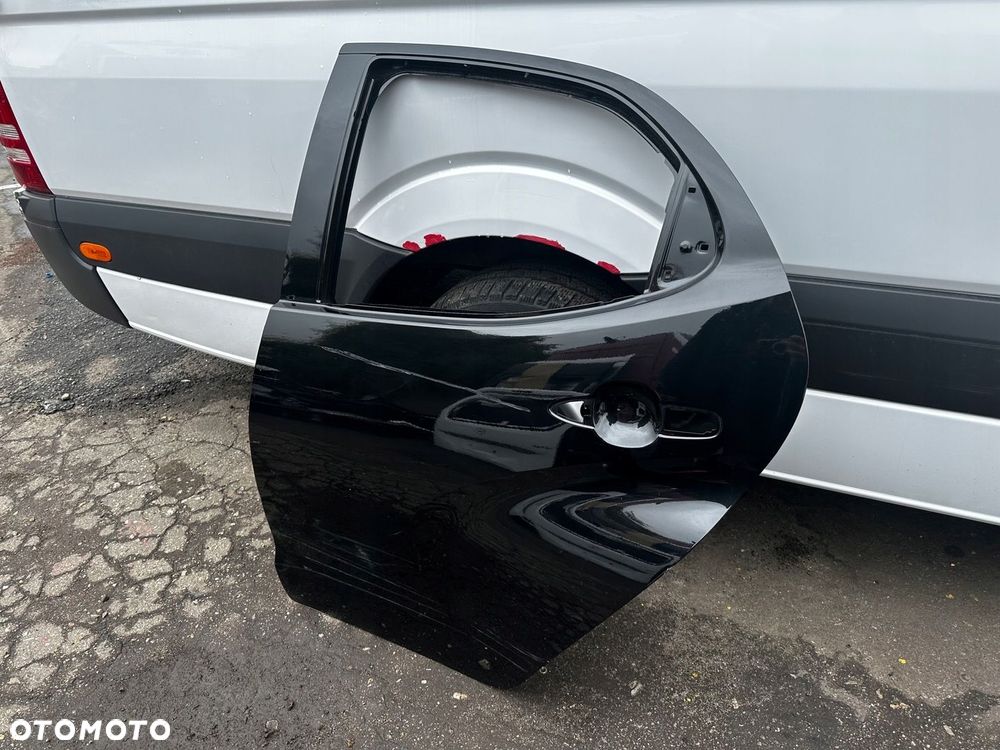 DRZWI TYLNE PRAWE TOYOTA YARIS III 2017-2020 - 2