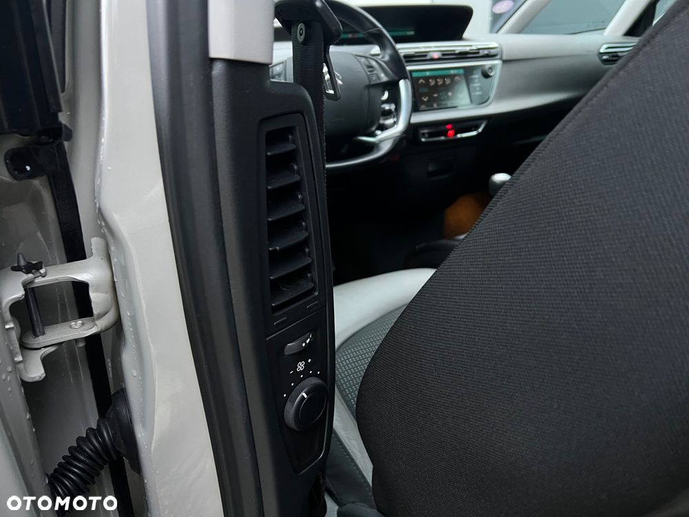 Citroën C4 Picasso 1.2 PureTech Exclusive - 25