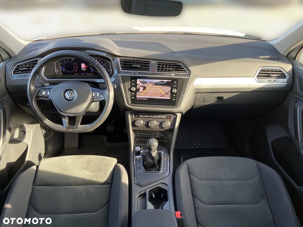Volkswagen Tiguan 1.5 TSI EVO Comfortline - 23