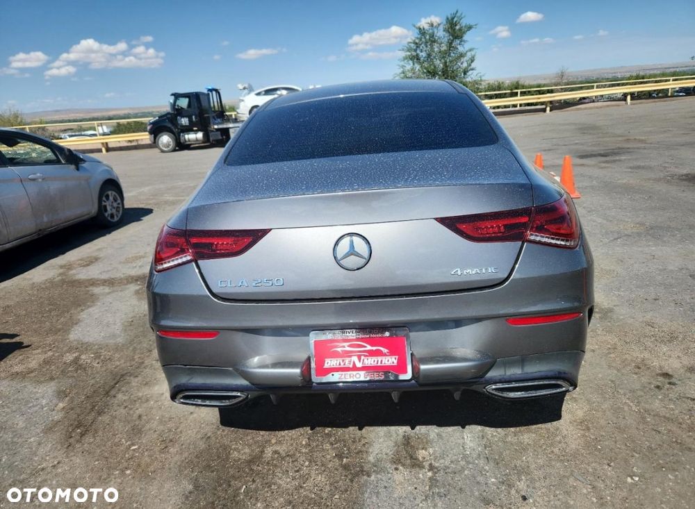 Mercedes-Benz CLA - 5