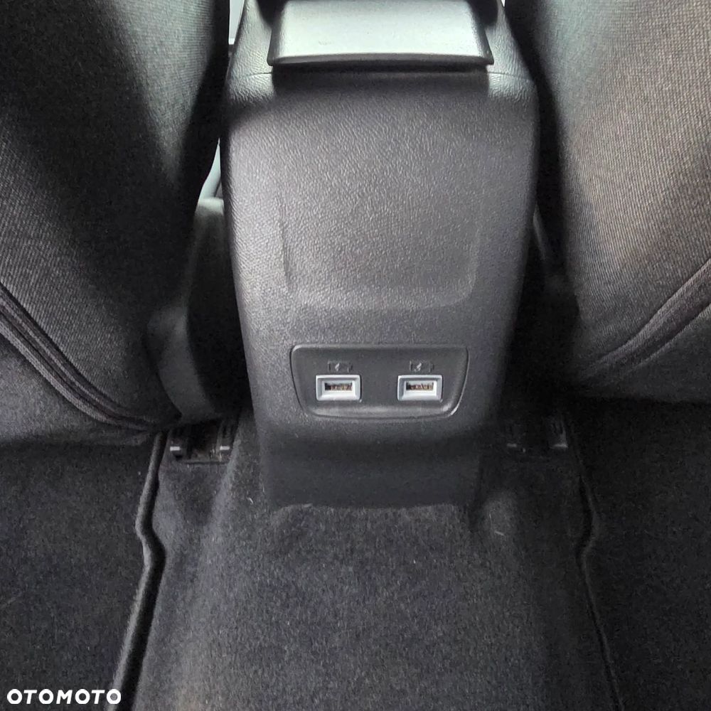 Peugeot 2008 - 13