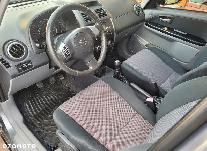 Suzuki SX4 - 26