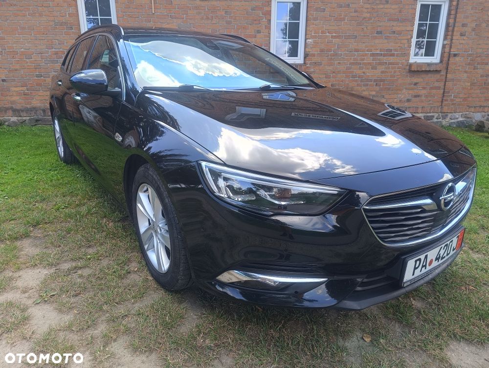 Opel Insignia - 1