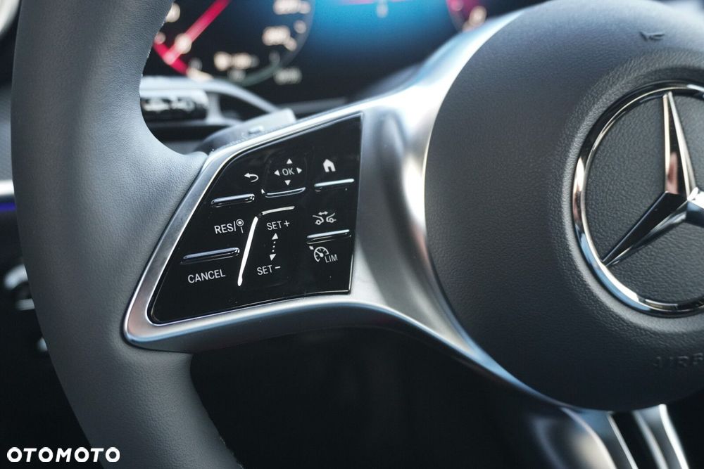 Mercedes-Benz GLC - 9