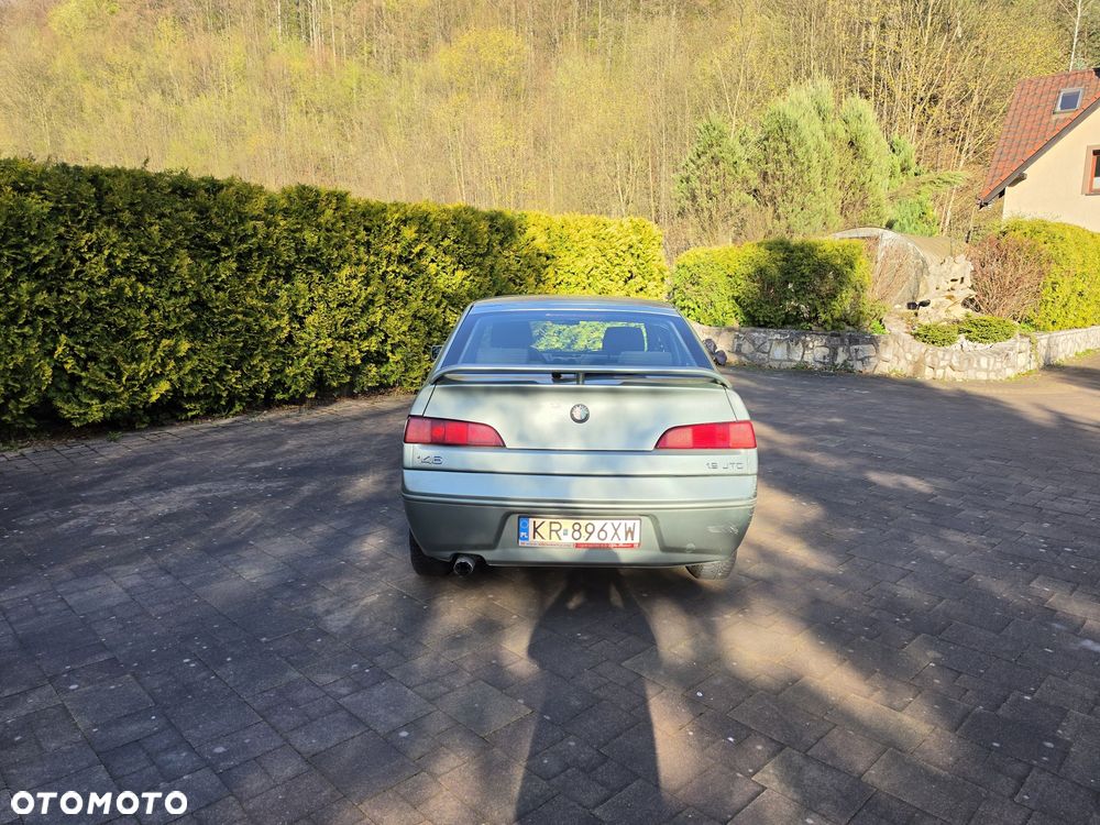 Alfa Romeo 146 - 3