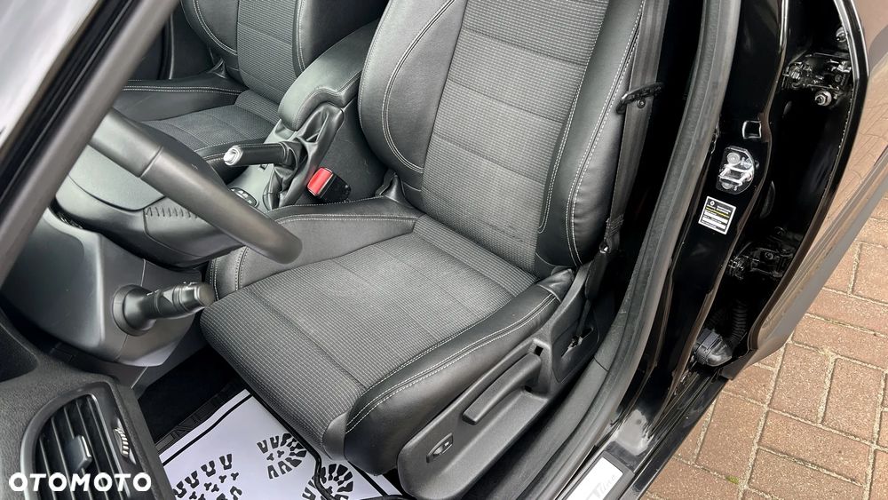Renault Megane Grandtour TCe 130 BOSE Edition - 24