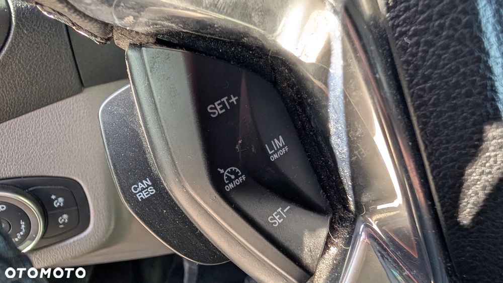 Ford TRANSIT CONNECT - 11