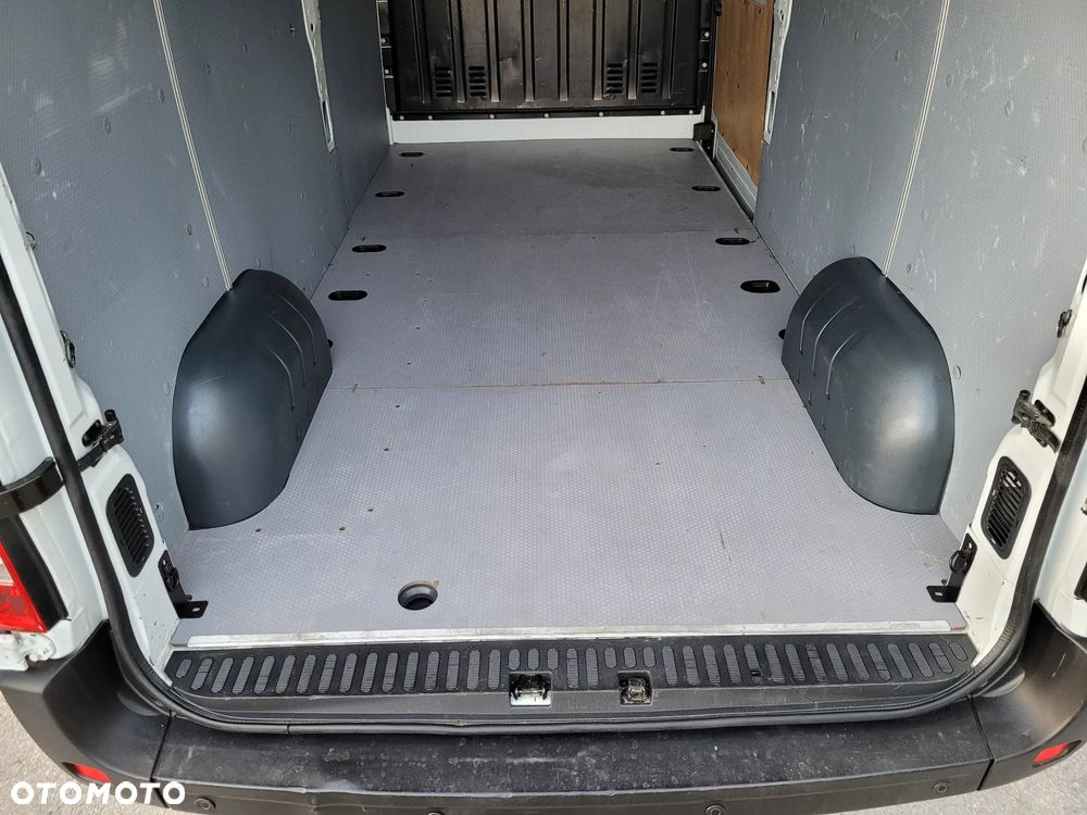Renault Master - 17