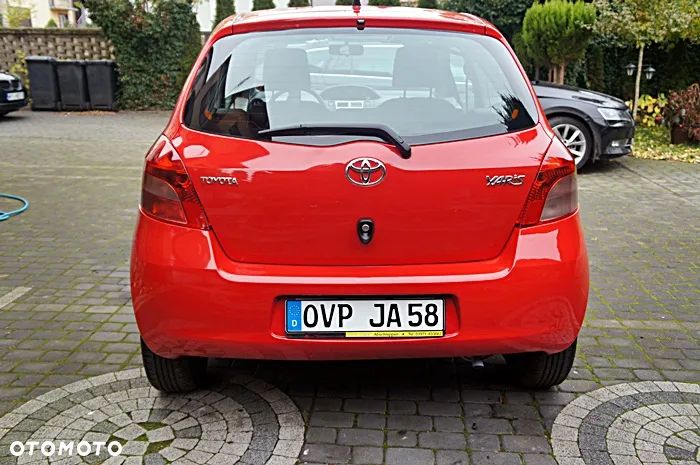 Toyota Yaris 1.0 Luna A/C - 24