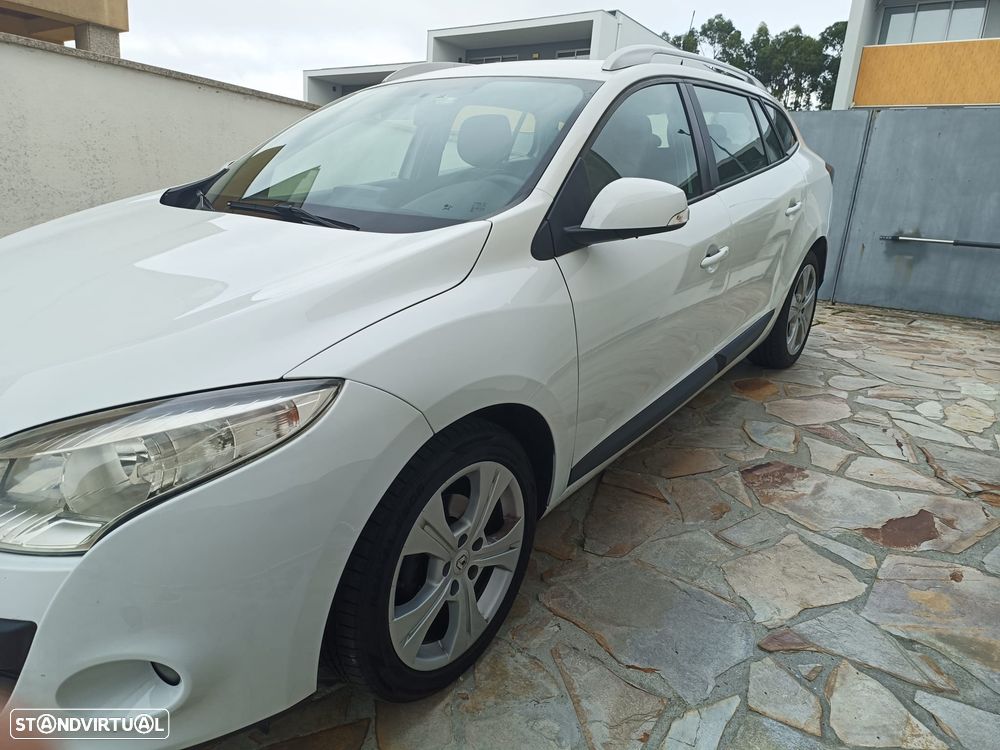 Renault Mégane Sport Tourer dCi 110 FAP Dynamique - 6