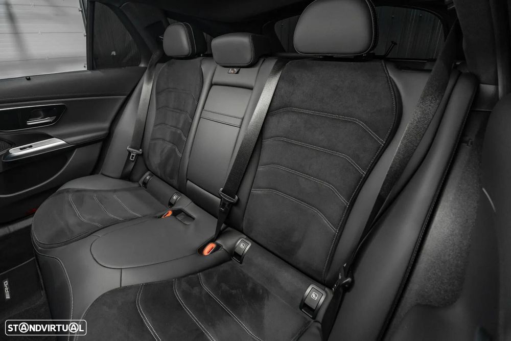 Mercedes-Benz E 300 e Station - 24