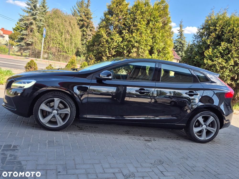 Volvo V40 T3 Geartronic Momentum - 5