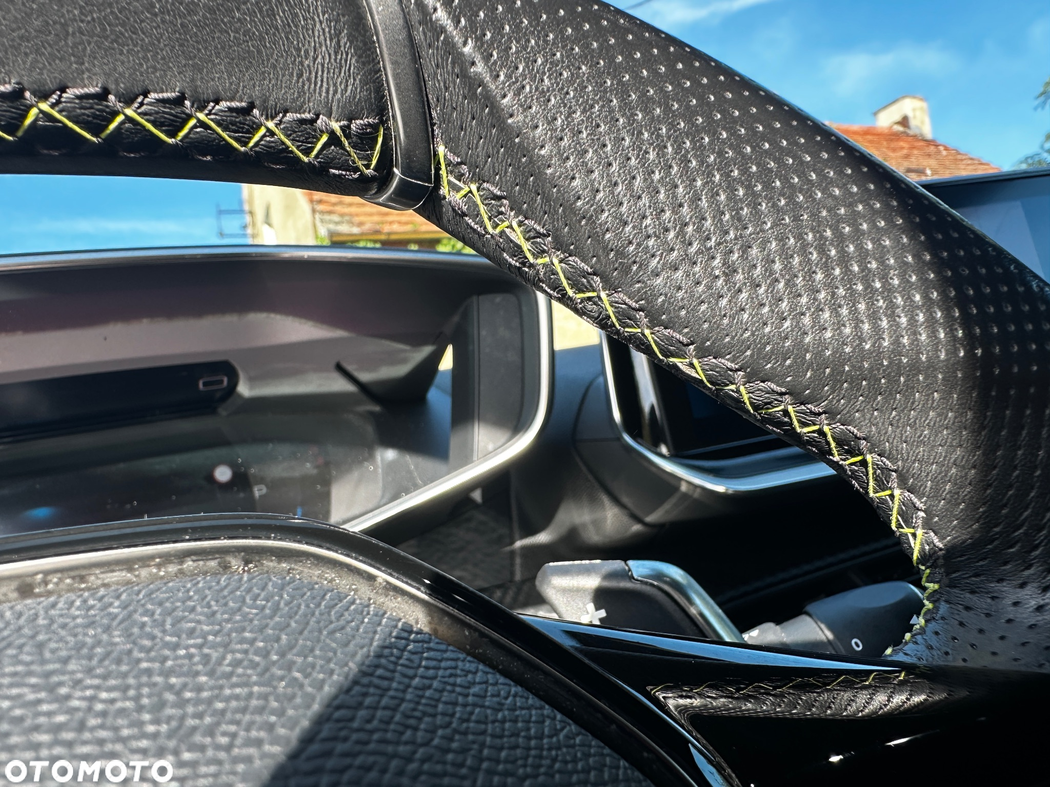 Peugeot 2008 1.2 PureTech GT Line S&S EAT8 - 24