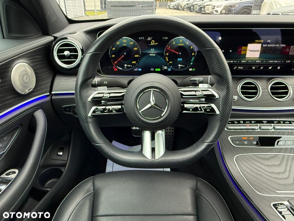 Mercedes-Benz Klasa E 300 de PHEV 4-Matic AMG 9G-Tronic - 36