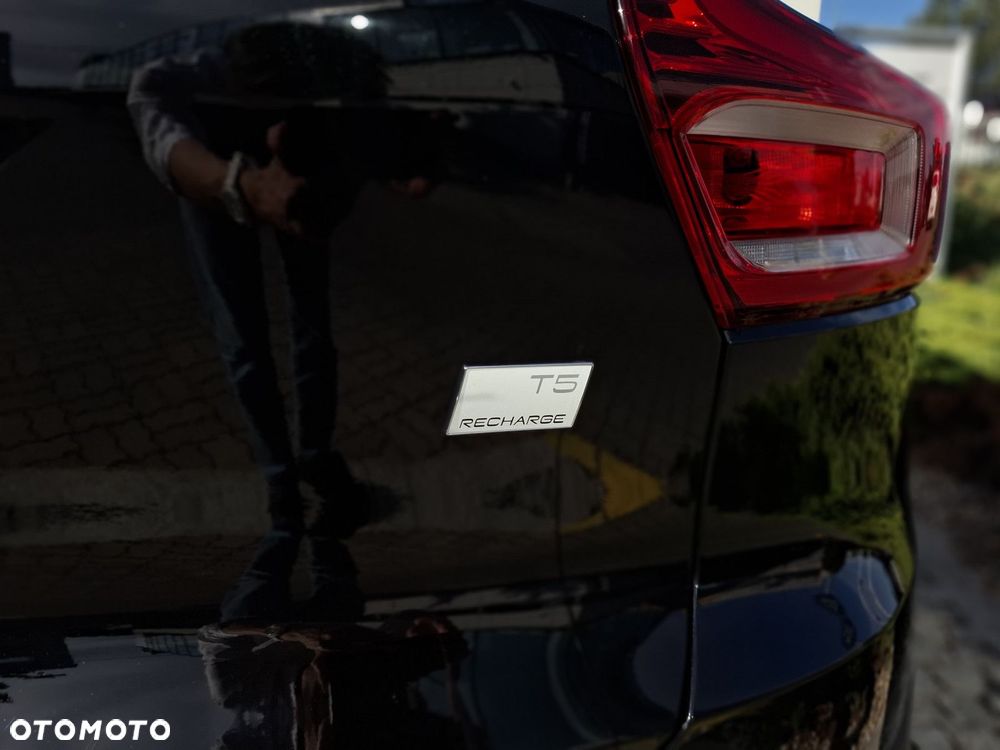 Volvo XC 40 - 38
