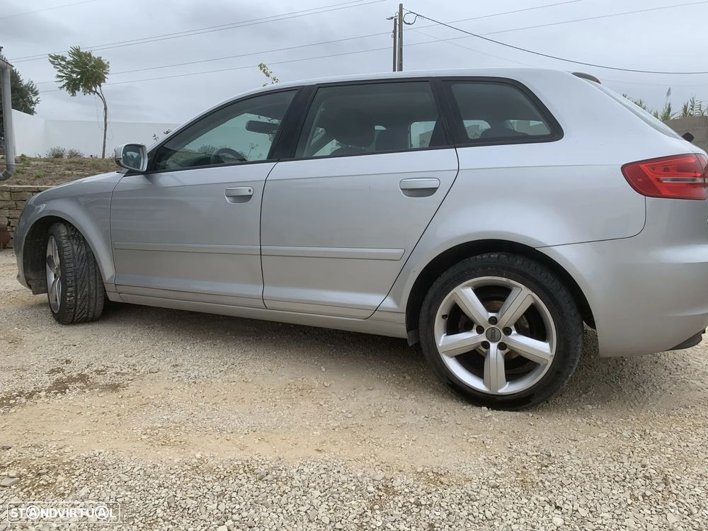 Audi A3 Sportback 1.6 TDI DPF Attraction - 8
