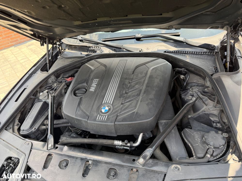 BMW Seria 5 520d EfficientDynamics Edition - 17