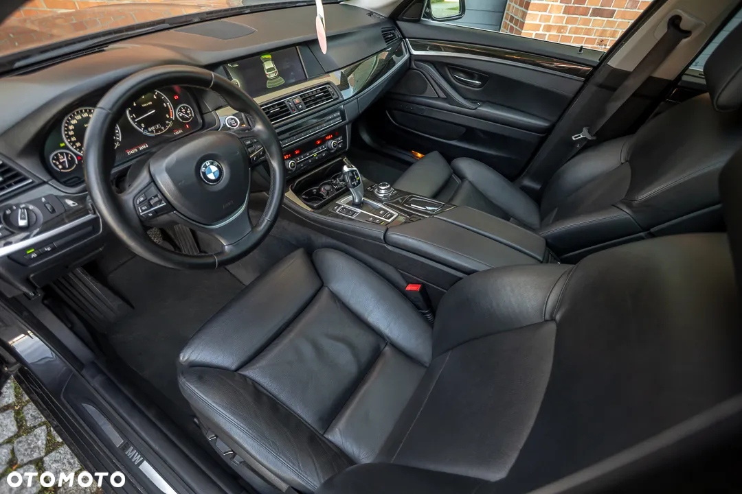 BMW Seria 5 530d xDrive - 17