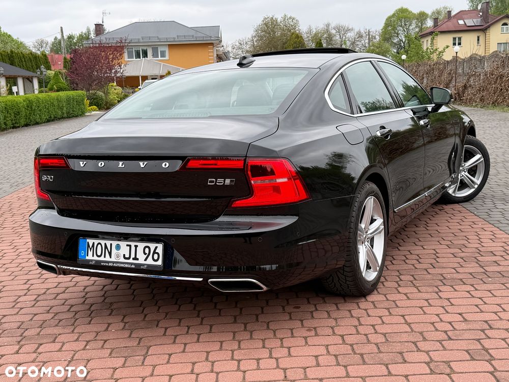 Volvo S90 D5 AWD Geartronic Inscription - 4