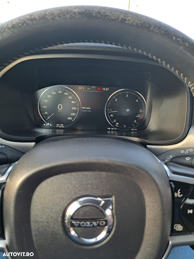 Volvo V90 D3 Momentum - 28