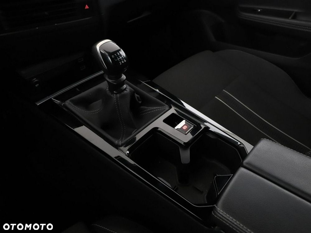 Opel Astra 1.2 Turbo GS Line - 31