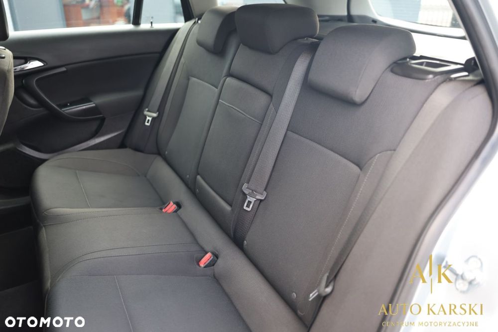 Opel Insignia - 33