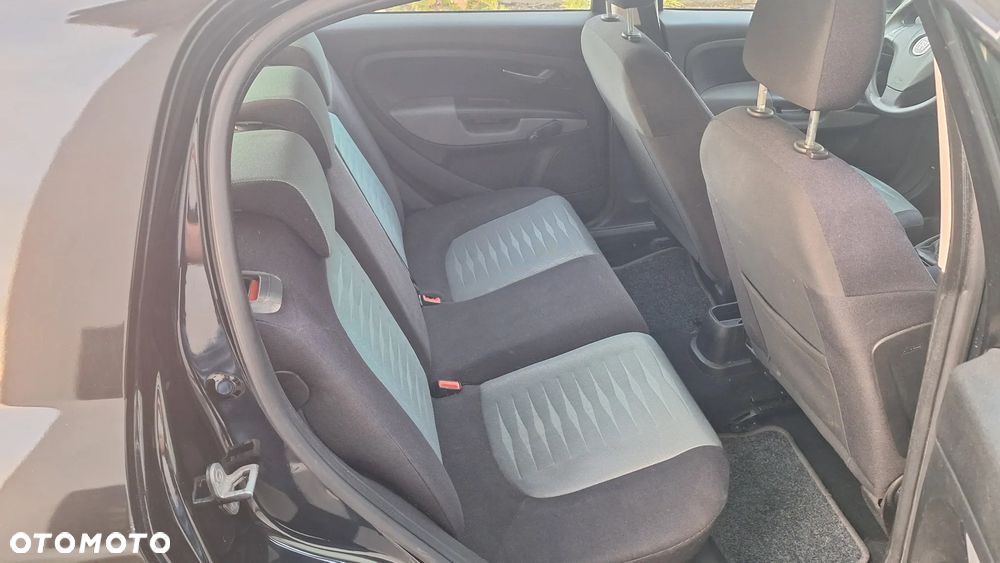 Fiat Grande Punto - 16