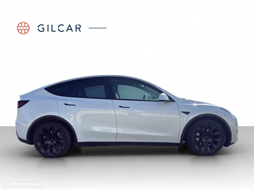 Tesla Model Y Long Range Dual Motor AWD - 17