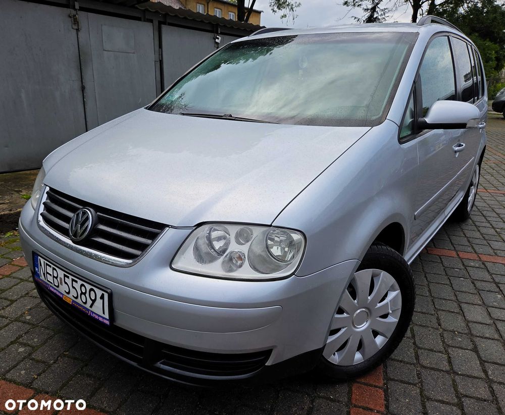Volkswagen Touran - 1