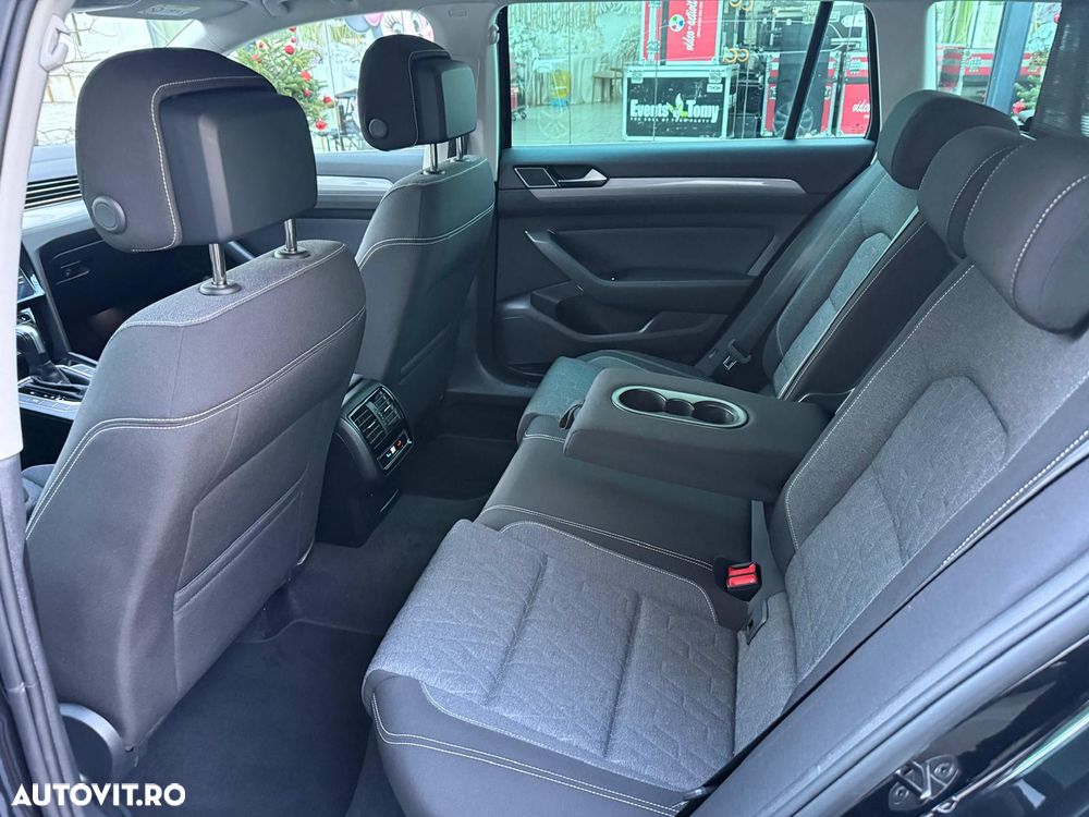 Volkswagen Passat - 10