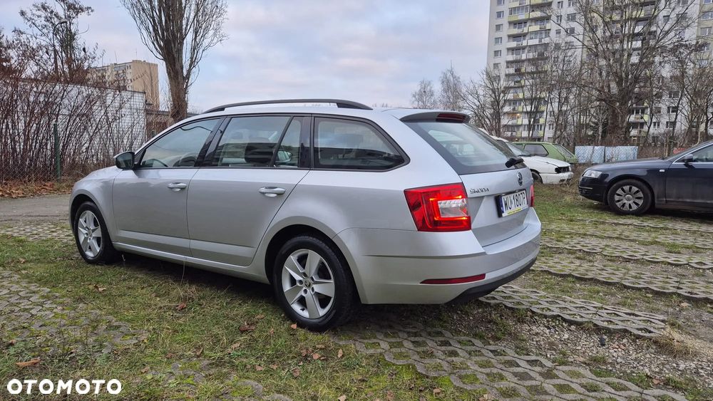 Skoda Octavia 1.6 TDI SCR Active - 8