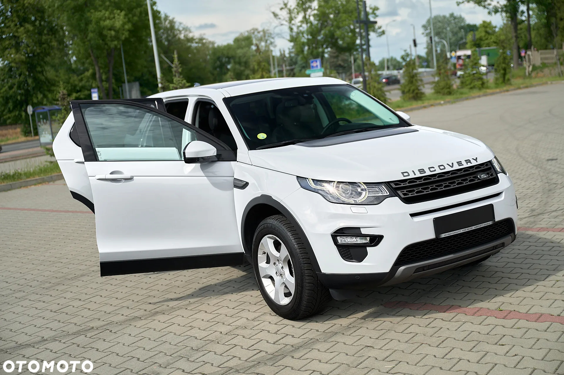 Land Rover Discovery Sport 2.0 eD4 HSE Luxury - 20