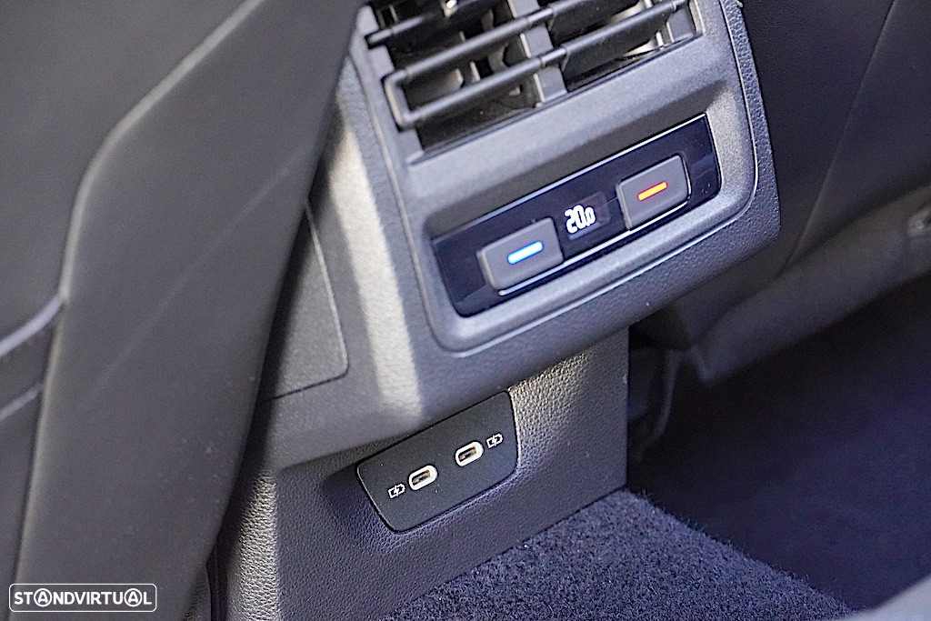 VW Golf 2.0 TSI R DSG - 23