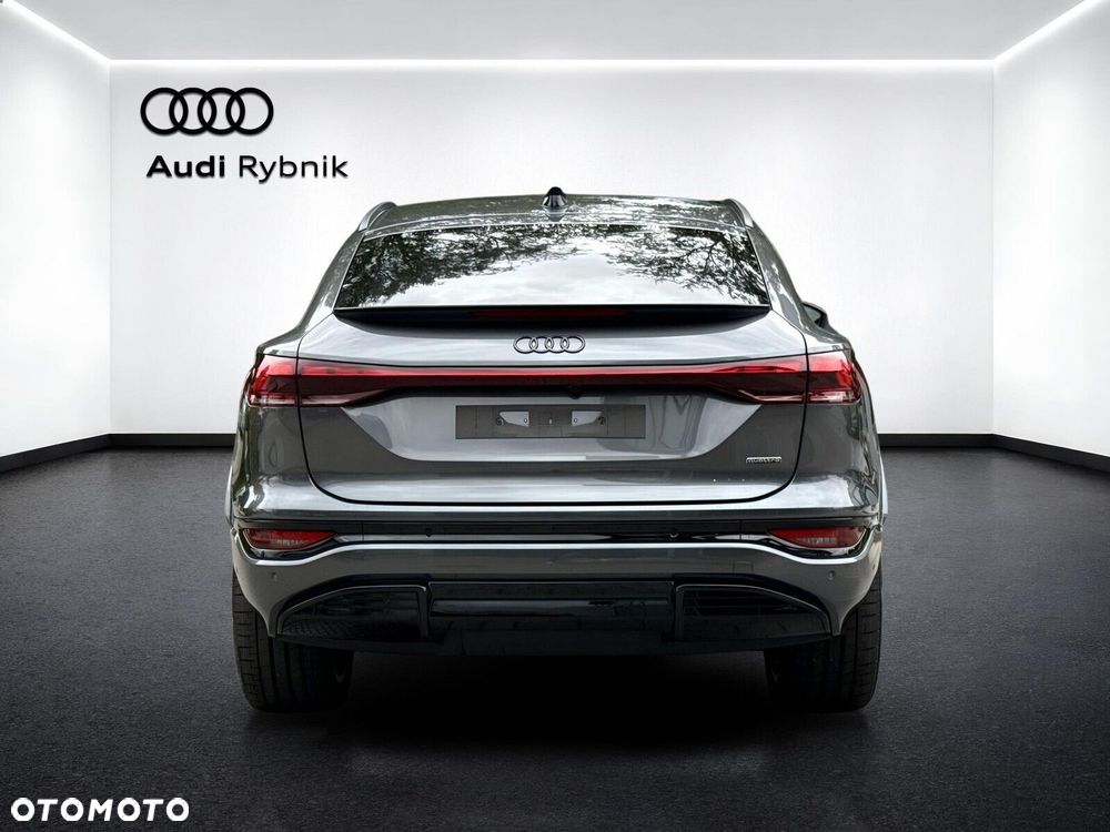 Audi Q6 e-tron - 5