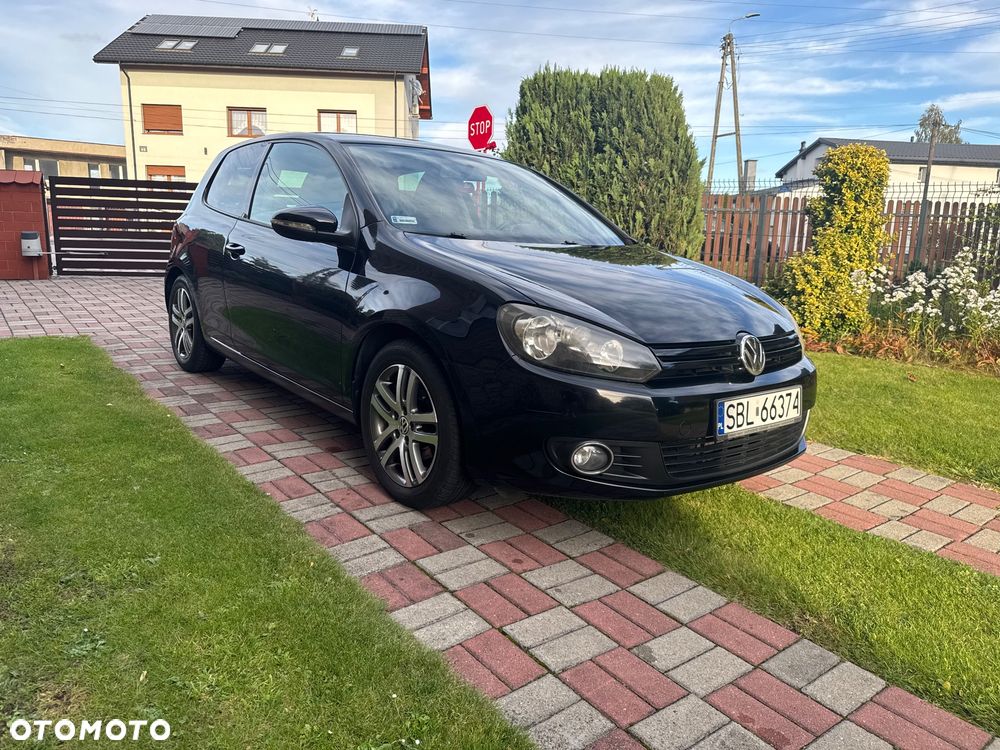 Volkswagen Golf - 1