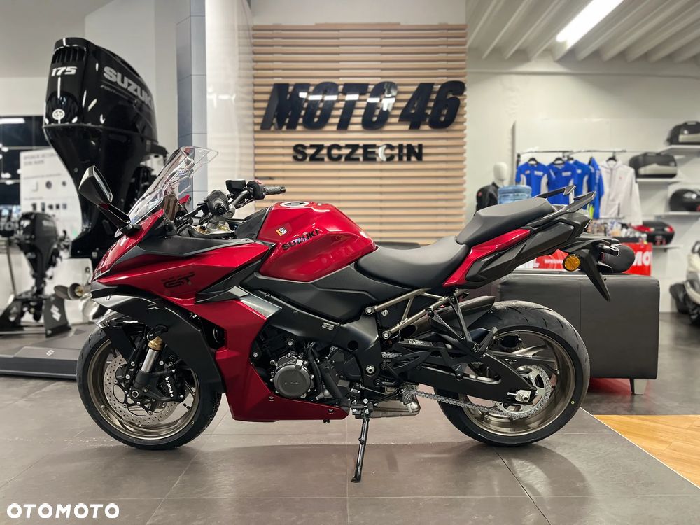 Suzuki GSX - 5