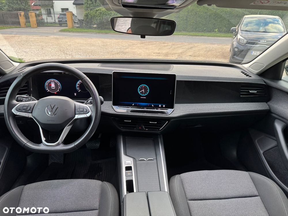 Volkswagen Passat - 26