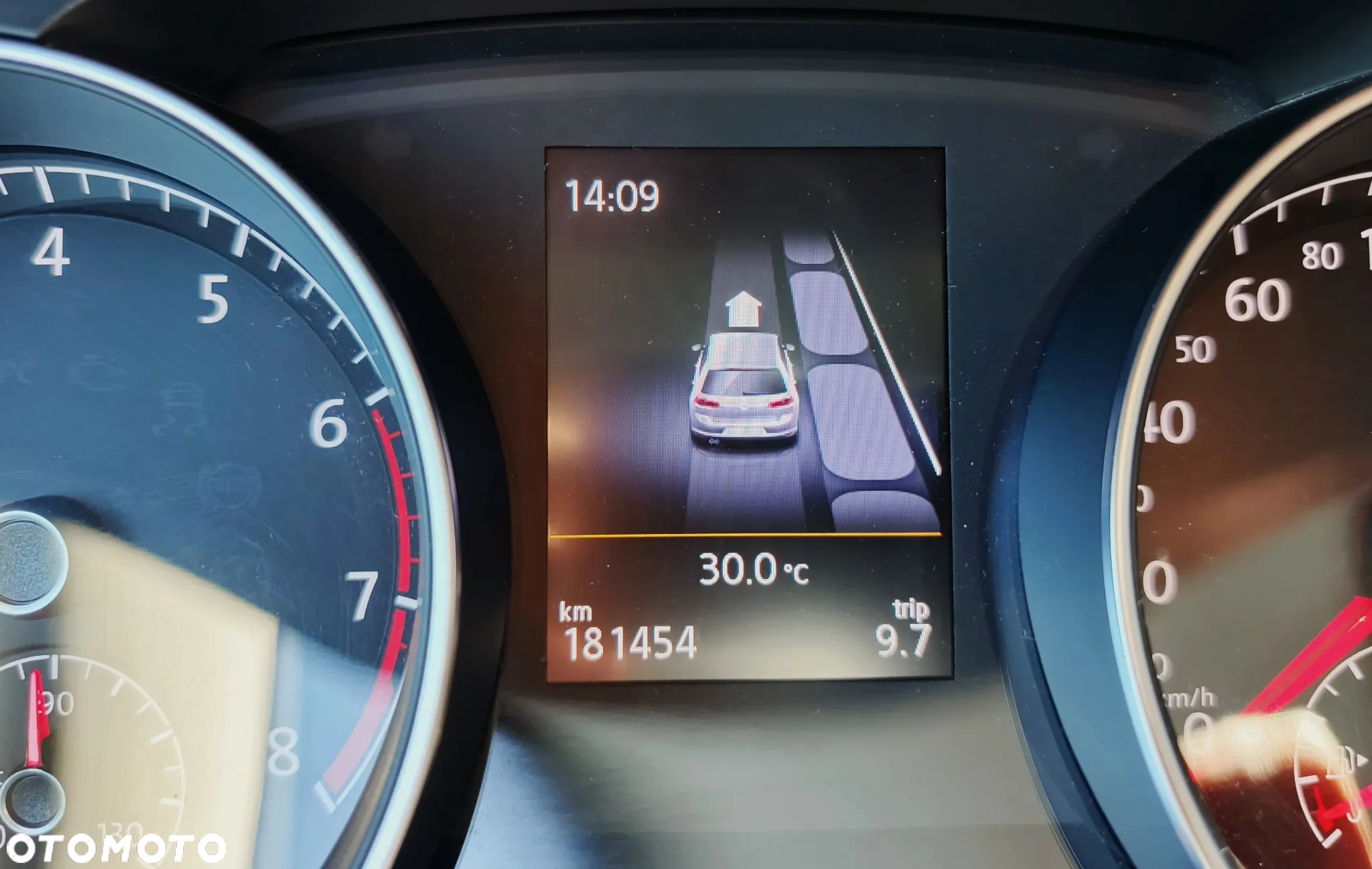 Volkswagen Golf 1.4 TSI BlueMotion Technology Cup - 33