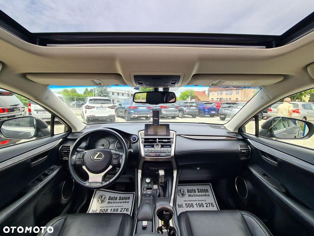 Lexus NX 300h Prestige AWD - 12