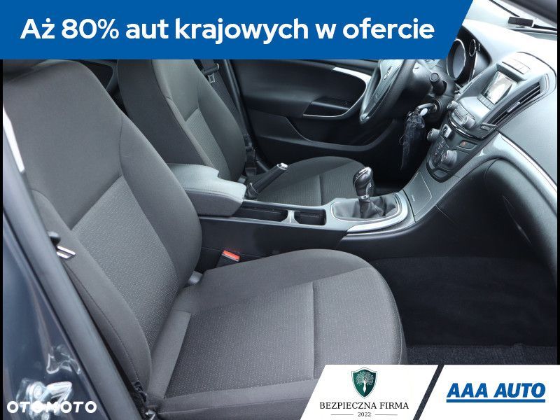 Opel Insignia - 10