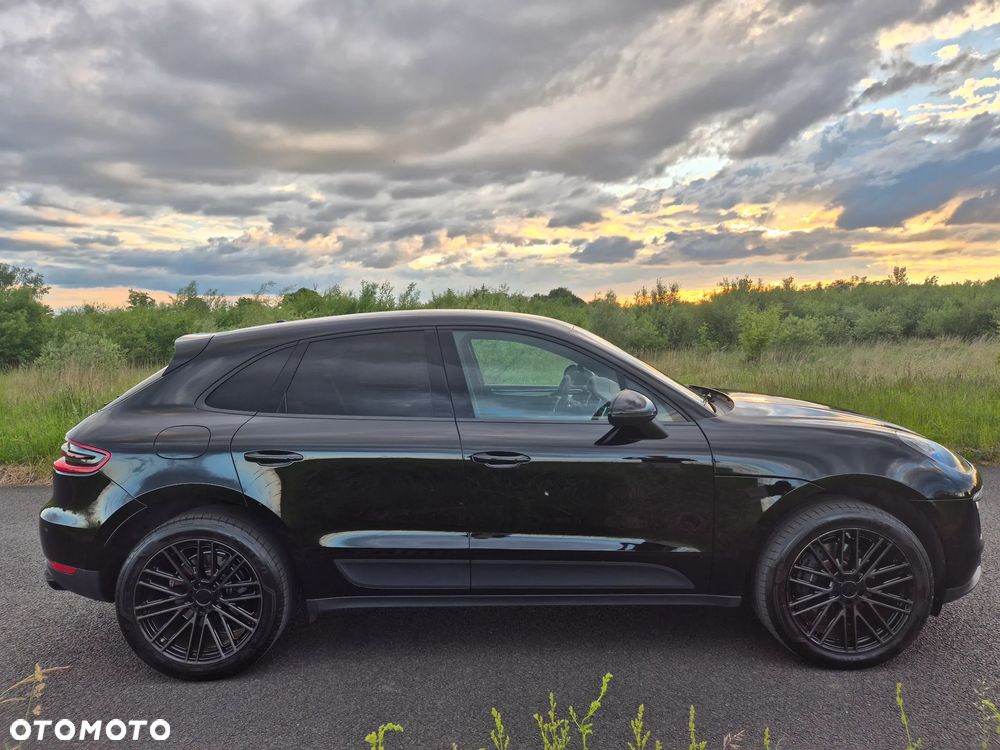 Porsche Macan Standard - 3
