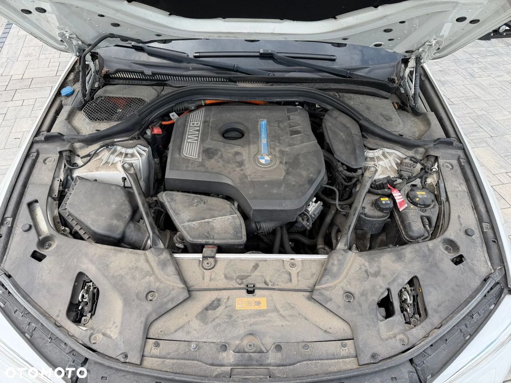 BMW Seria 5 530e iPerformance M Sport sport - 9