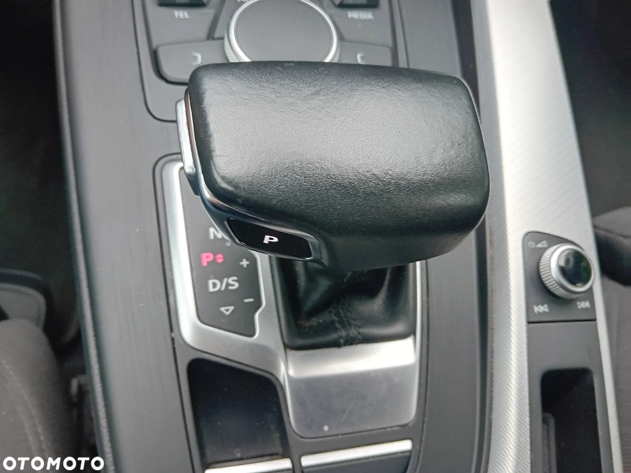 Audi A4 Avant 40 TDI quattro S tronic S line - 21