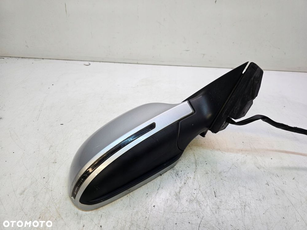 LUSTERKO PRAWY PRZÓD AUDI A3 8P LIFT LX7W 6PIN UK 8P4 - 6